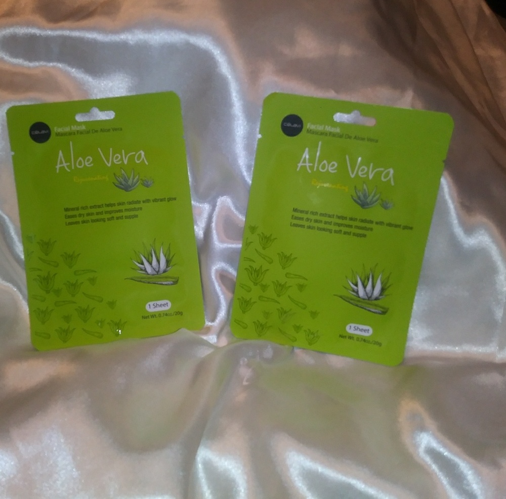 TWO ALOE VERA FACIAL MASK. NEW!!!